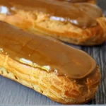 éclair au café